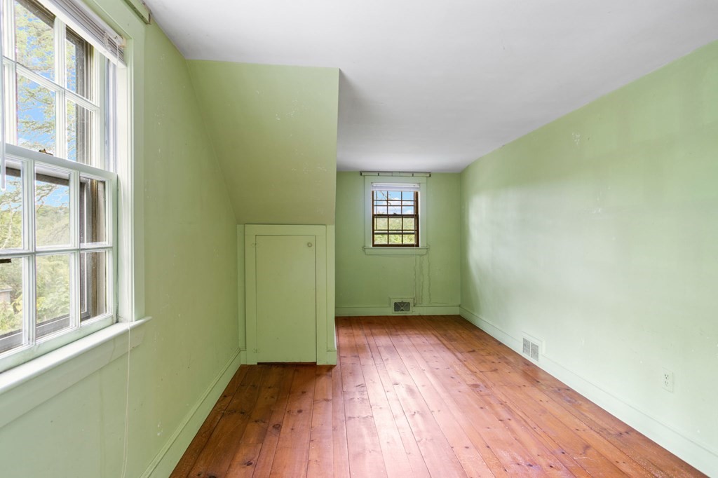 2656 Main Street Property Photo 20