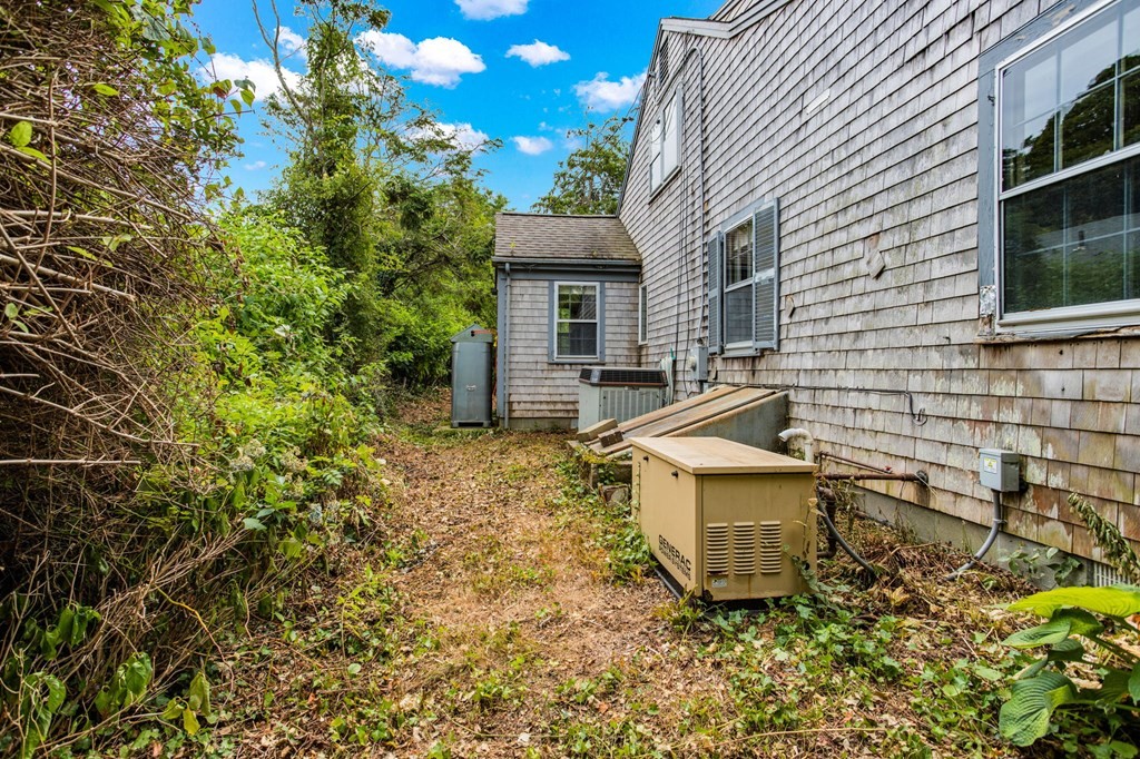 2656 Main Street Property Photo 22
