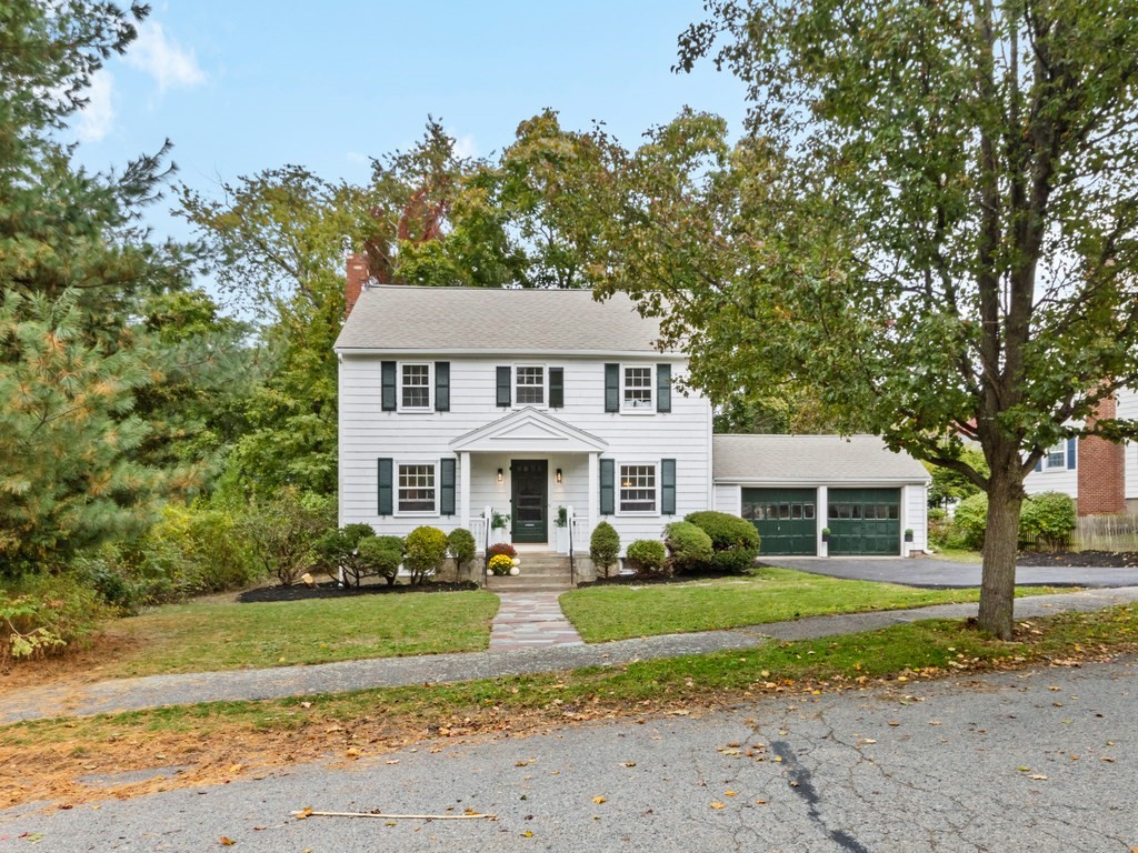 46 Century Lane Property Photo 3