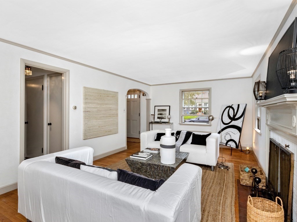 46 Century Lane Property Photo 9