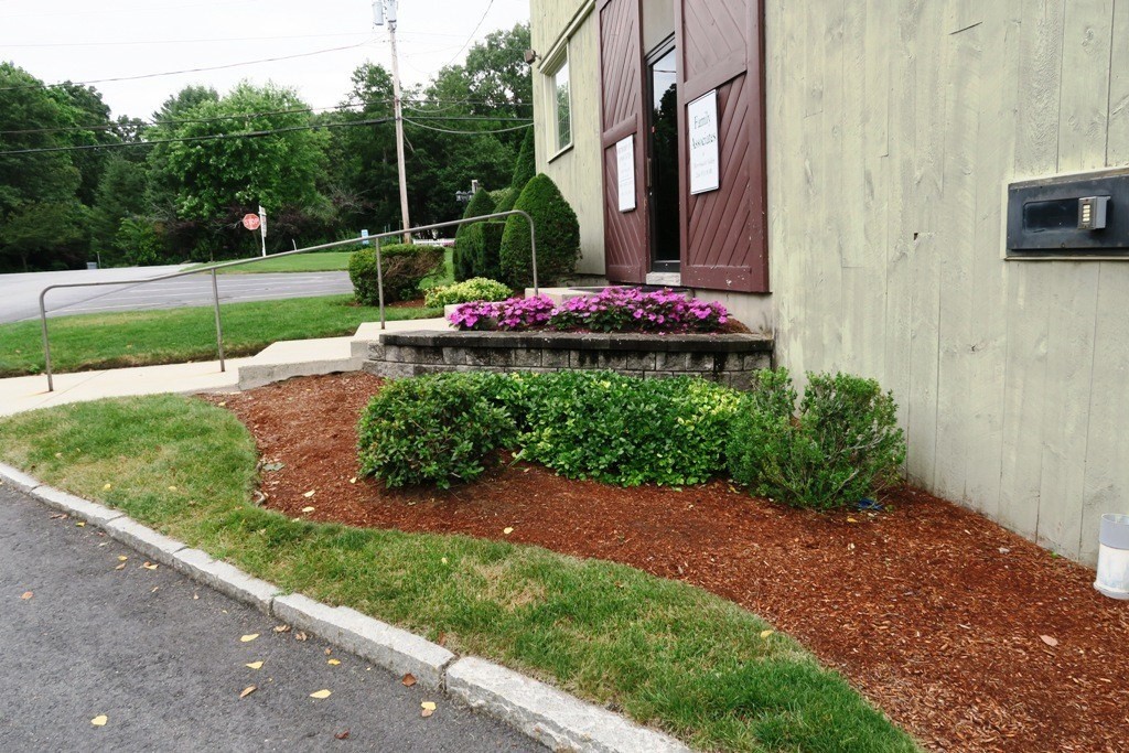 201 Chelmsford Street Property Photo 4