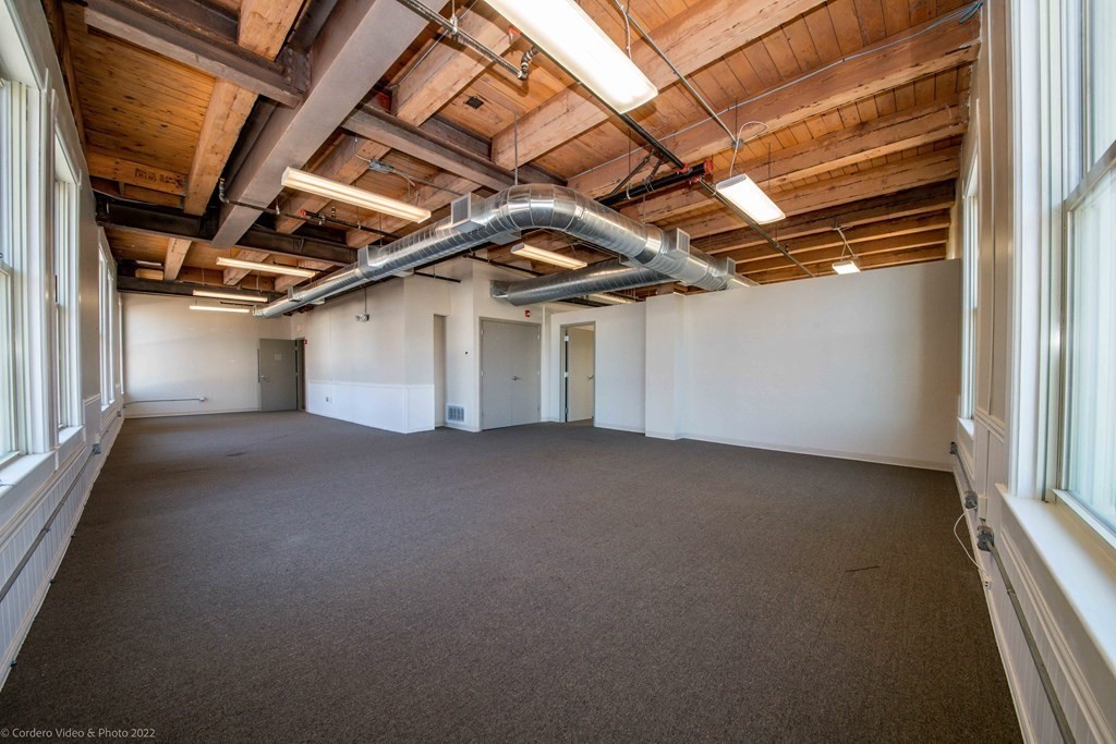 555 Pleasant St # 2c Property Photo 1