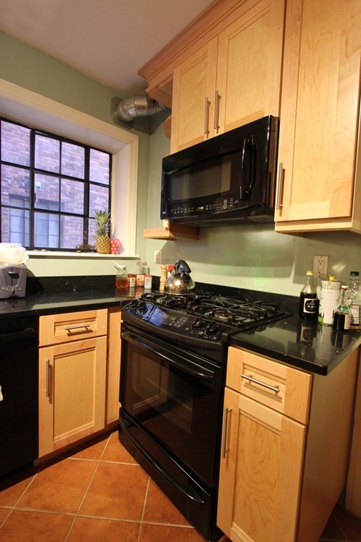 100 Sewall Avenue # 3 Property Photo 2