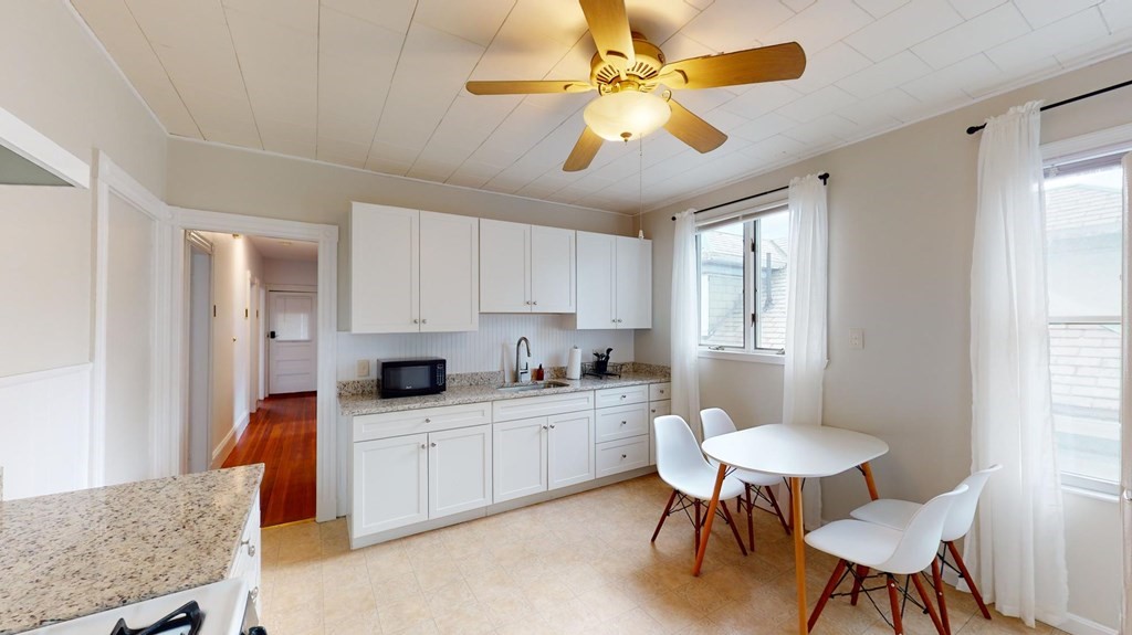 30 Roseclair # 3 Property Photo 1