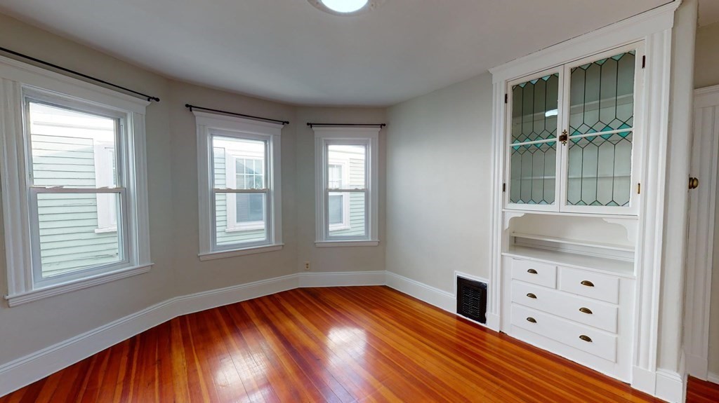 30 Roseclair # 3 Property Photo 9