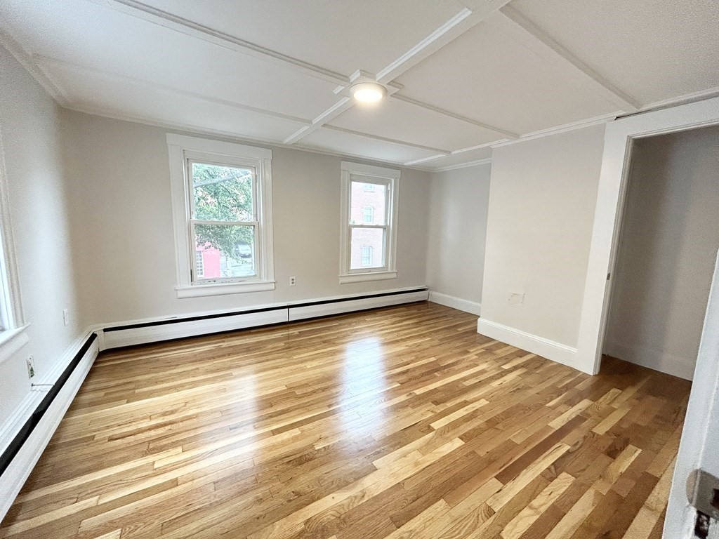 13 Saratoga # 2 Property Photo 5