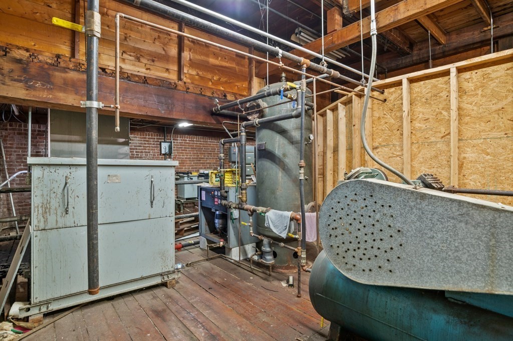 55 East St Property Photo 23