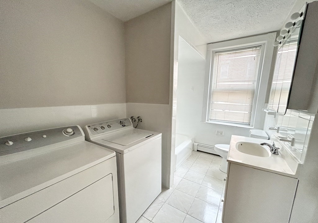 165 Gove St. # 3 Property Photo 6