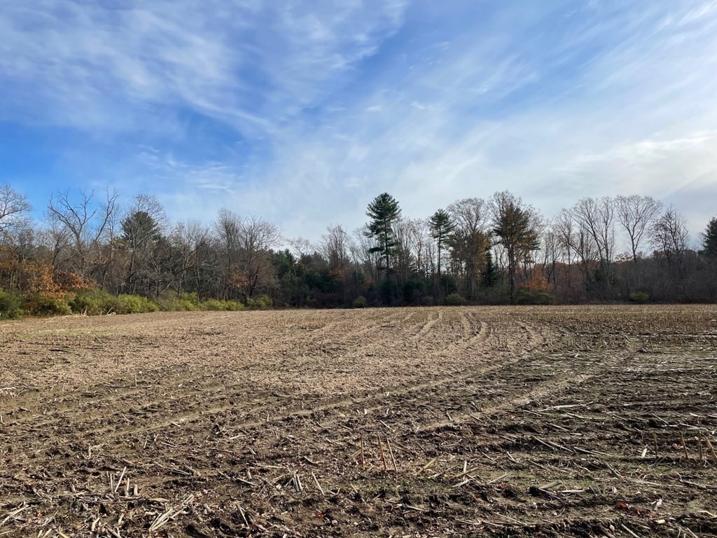 7 Central Turnpike Property Photo 4