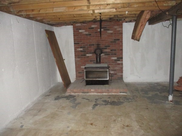 157 Highland St Property Photo 12