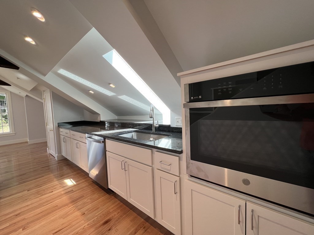10 Deerfield Ave # 2 Property Photo 5