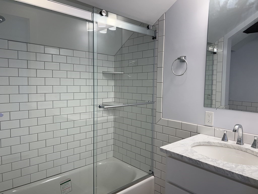 10 Deerfield Ave # 2 Property Photo 12