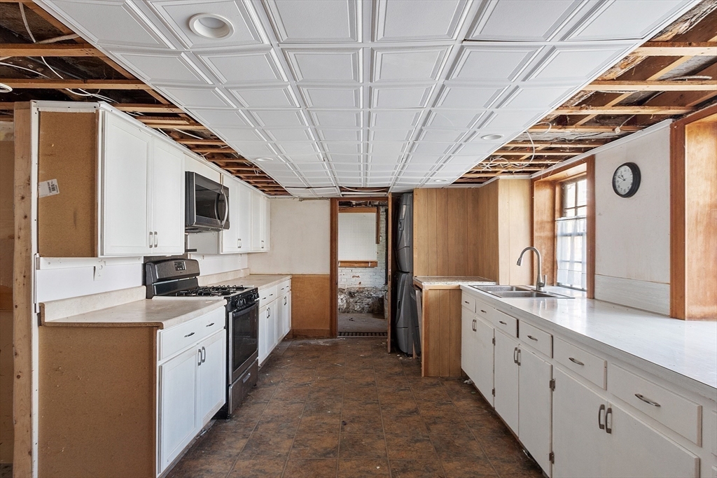 4 Townsend St Property Photo 3