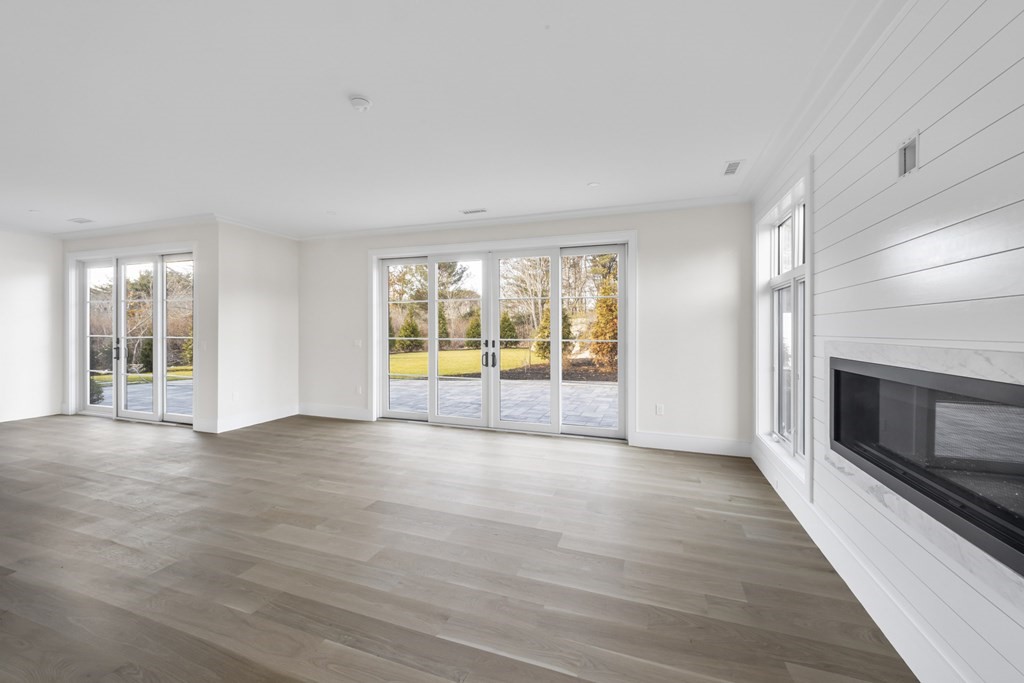 2 Back Shore Pl Property Photo 10
