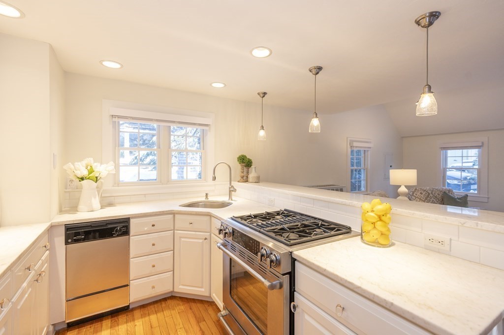 224 N Falmouth Hwy # 2 Property Photo 17