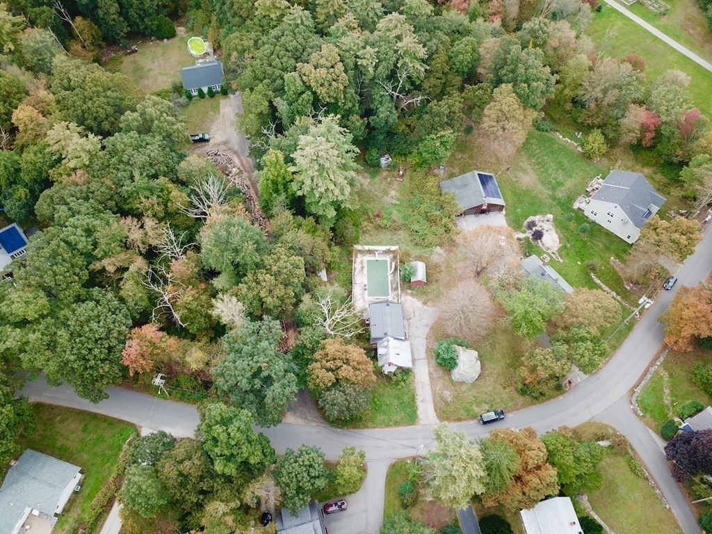 18 Forest St Property Photo 10