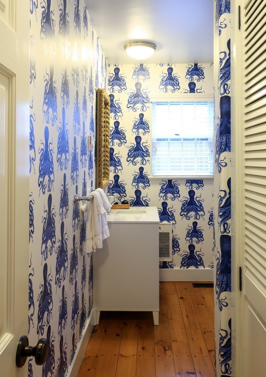 10 Lyon St Property Photo 22