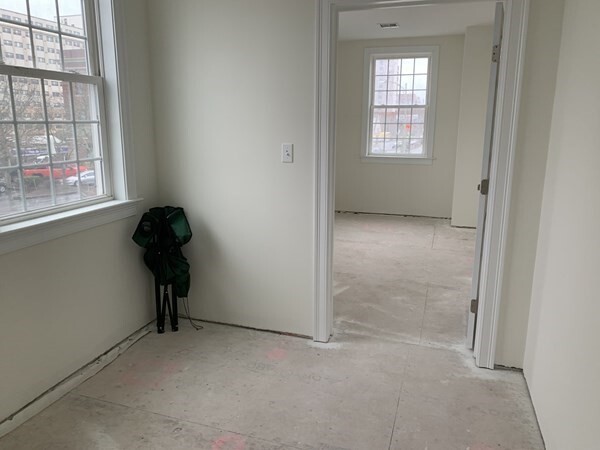 899 Pleasant St Property Photo 6
