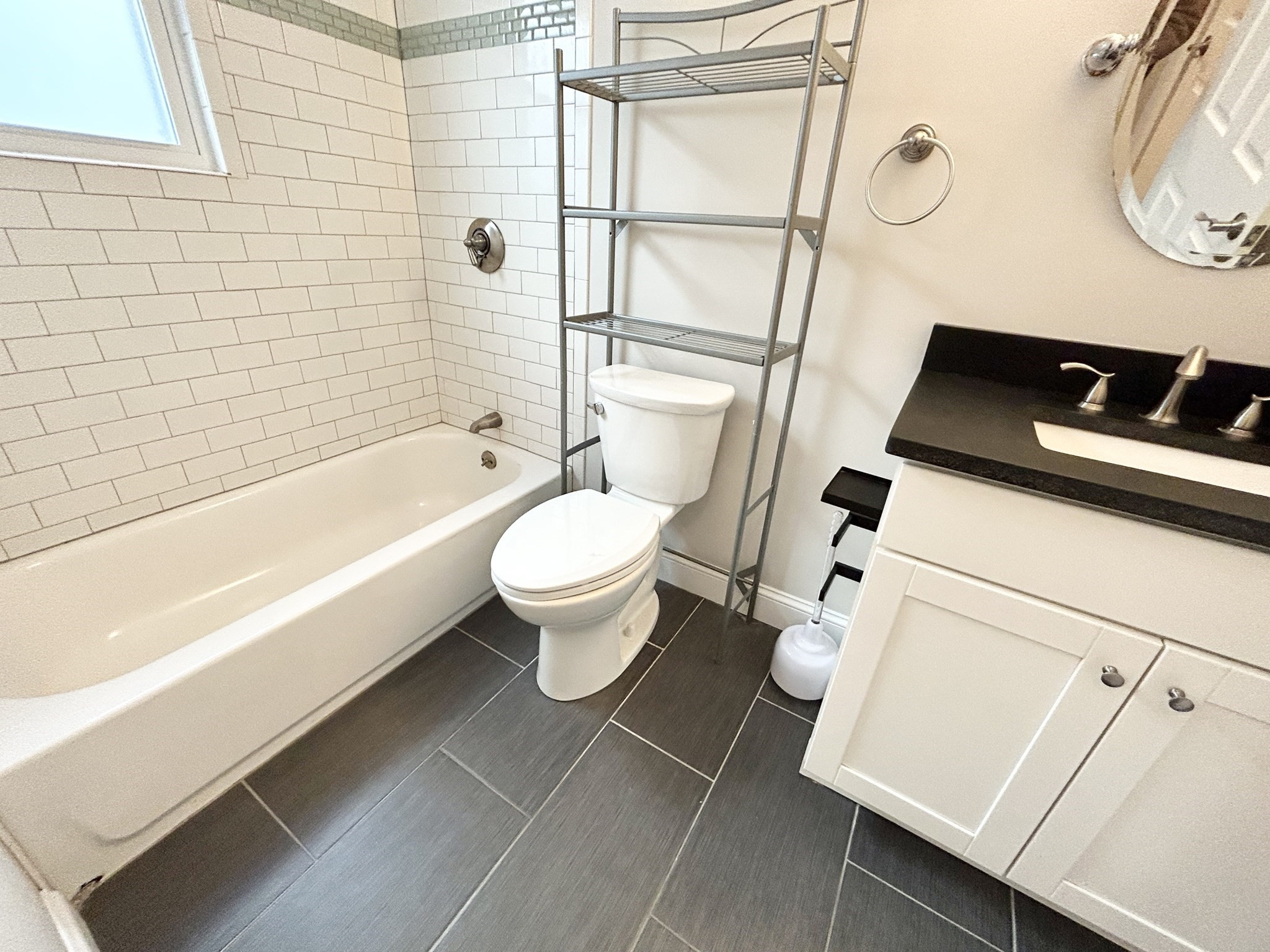 995 Dorchester Ave # 2 Property Photo 8