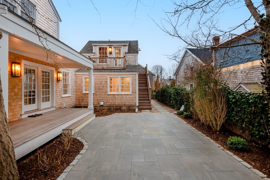 10 York Property Photo 3