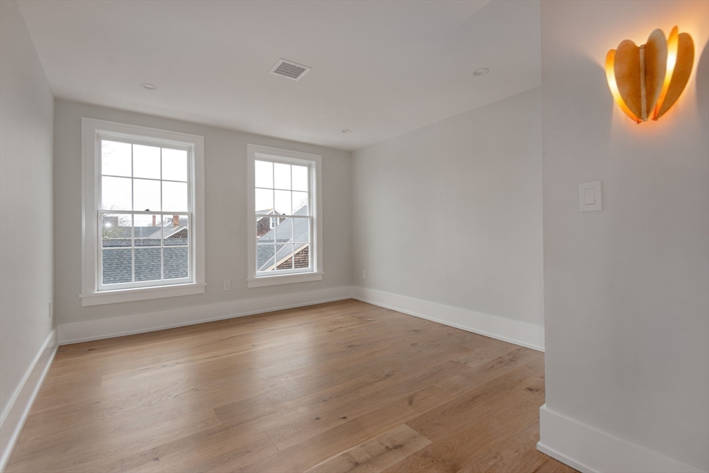 10 York Property Photo 14