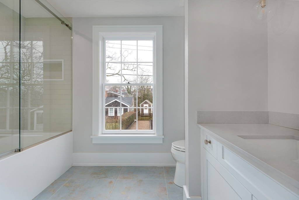 10 York Property Photo 15