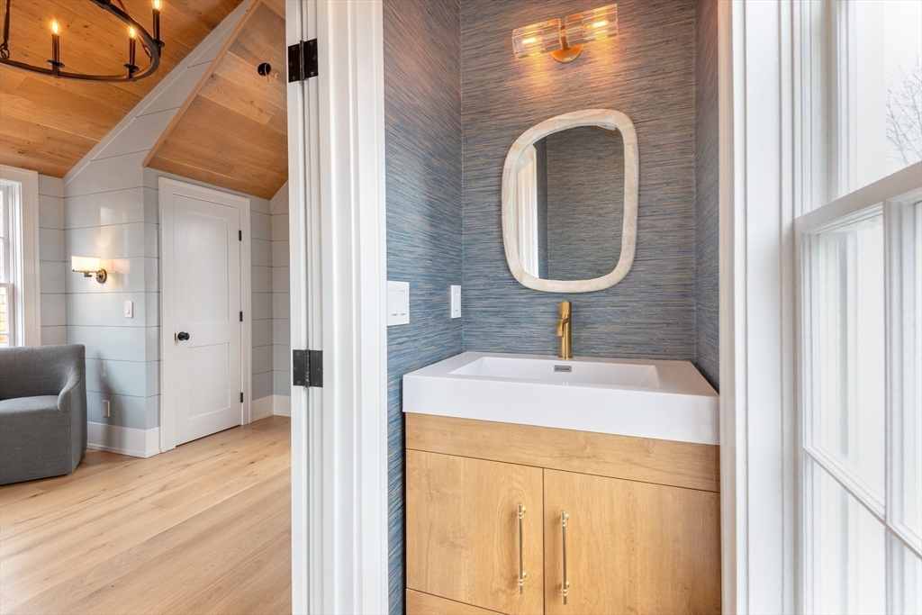 10 York Property Photo 27