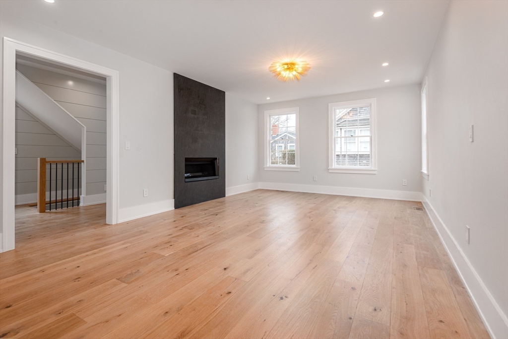 10 York Property Photo 28