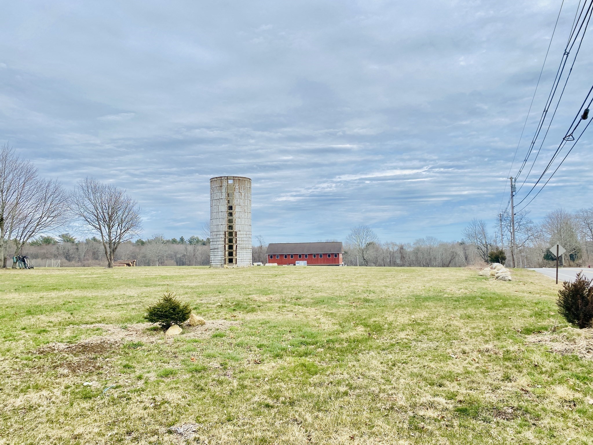 335 Old Fall River Rd Property Photo 28