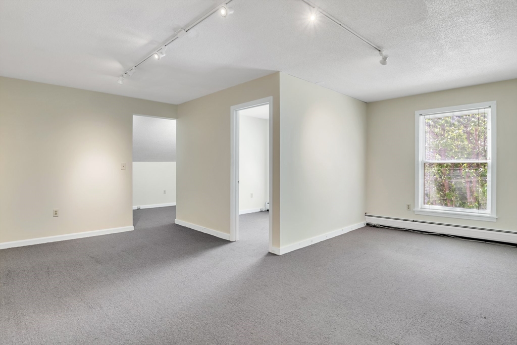 123 Hawley St Property Photo 13