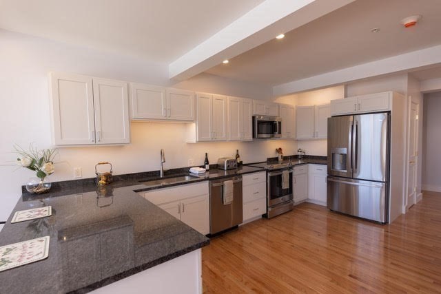 10 Deerfield Ave # 5 Property Photo 11
