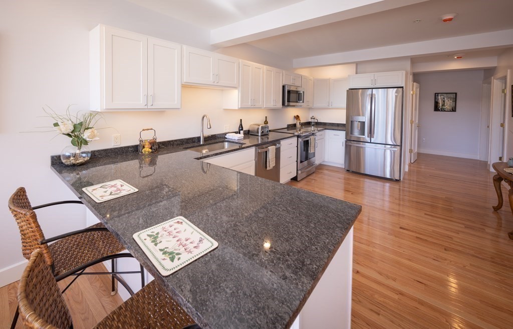 10 Deerfield Ave # 5 Property Photo 12