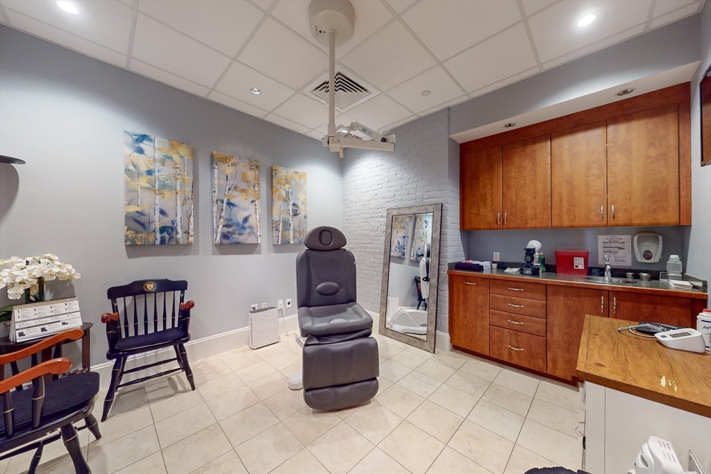 160 Commonwealth Avenue # U Property Photo 8