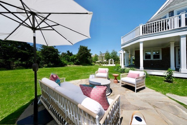 63 Monomoy Rd Property Photo 3