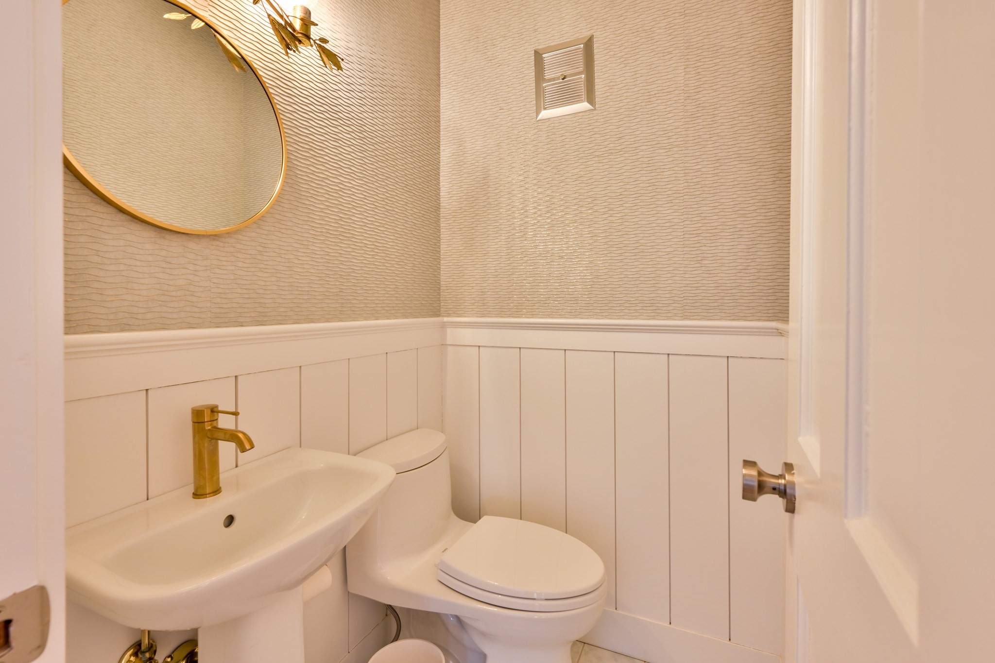 63 Monomoy Rd Property Photo 15