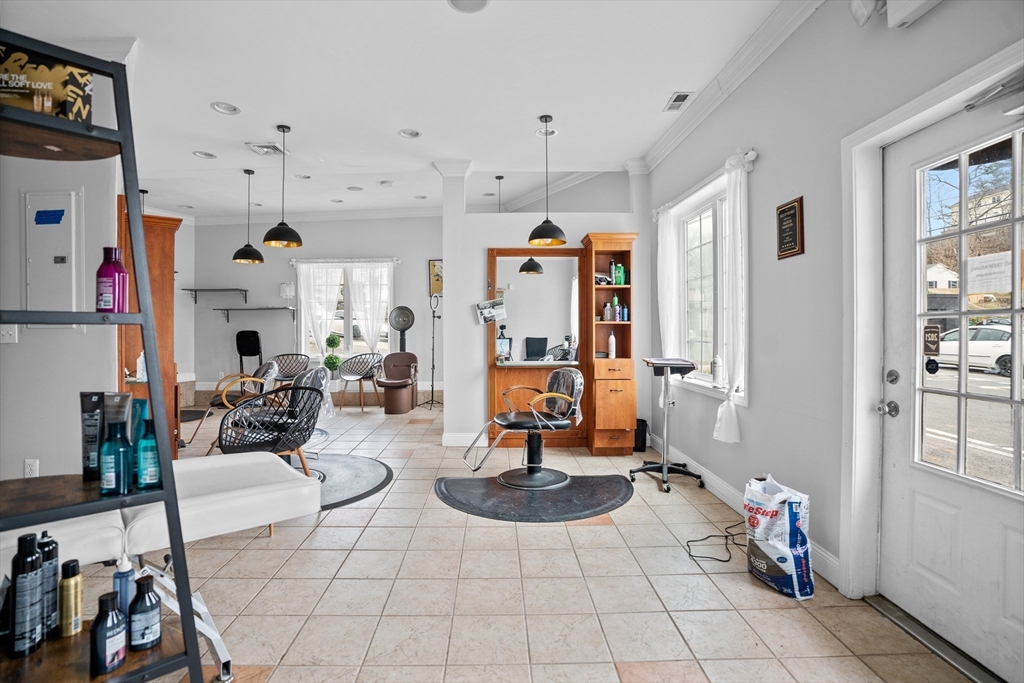 232-234 Lynnfield St Property Photo 13