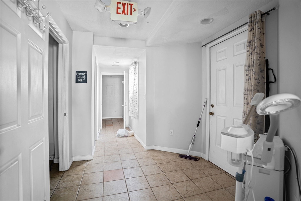 232-234 Lynnfield St Property Photo 19