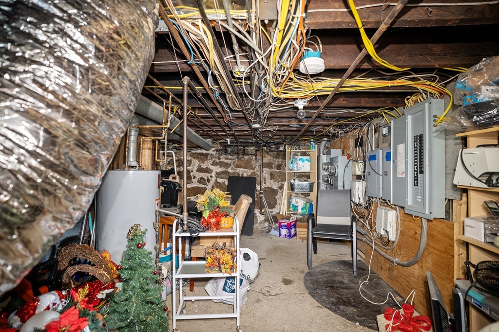 232-234 Lynnfield St Property Photo 24