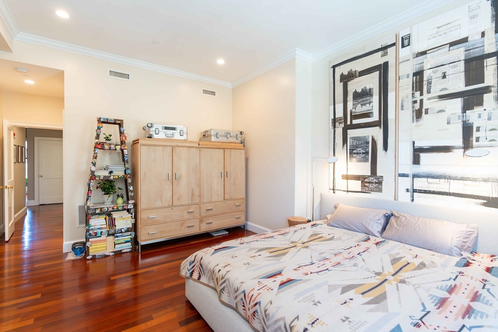 600 Tremont St # 2 Property Photo 8