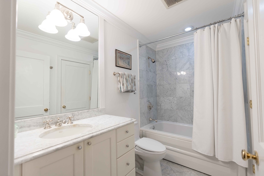 600 Tremont St # 2 Property Photo 12