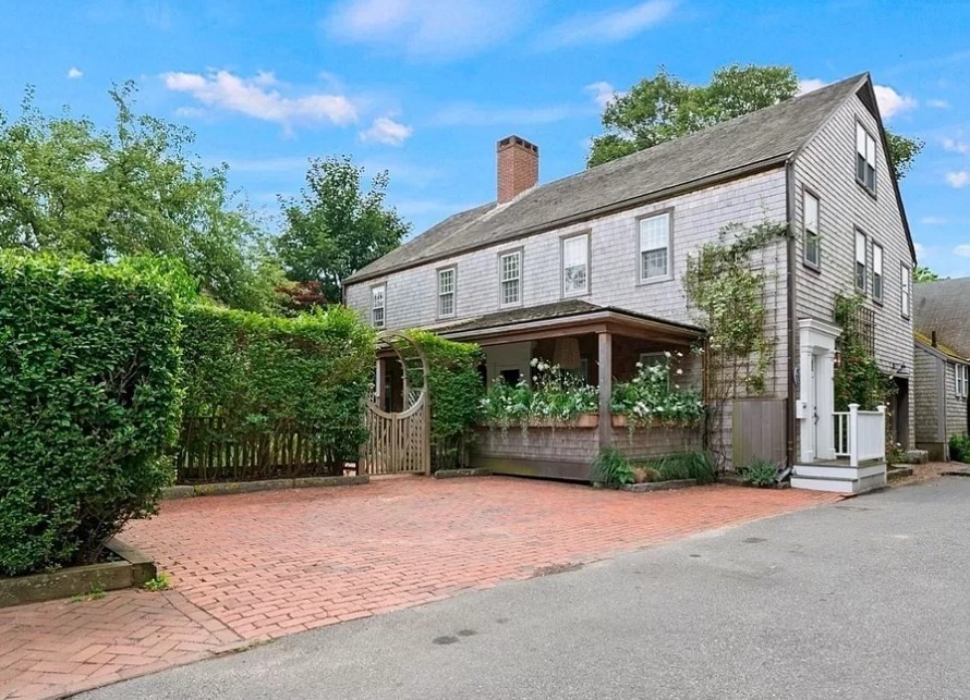 10 Lyon Street Property Photo 1