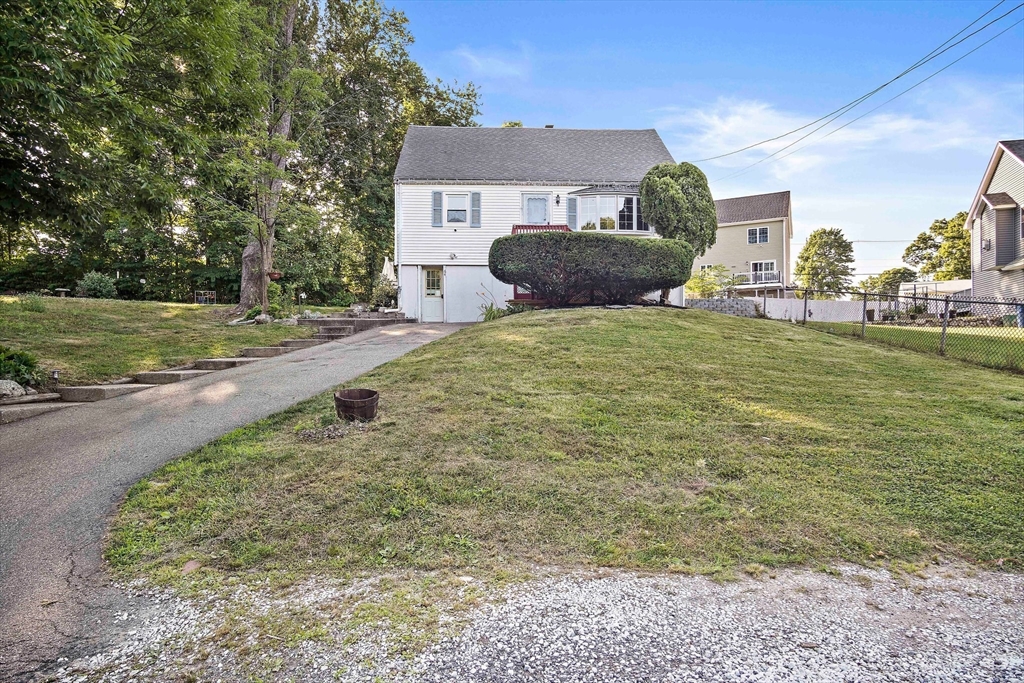 64 Pinedale Ave. Property Photo 2