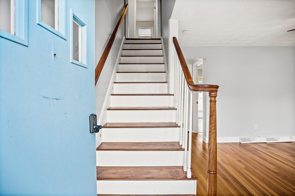 64 Pinedale Ave. Property Photo 3