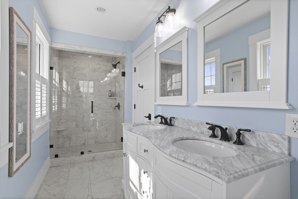 47a West Chester Street Property Photo 10
