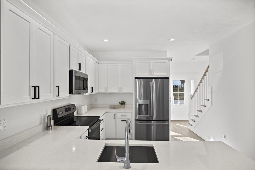 25 Salisbury Hill Blvd. # 52 Property Photo 9
