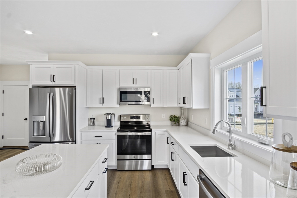 25 Salisbury Hill Blvd. # 54 Property Photo 6
