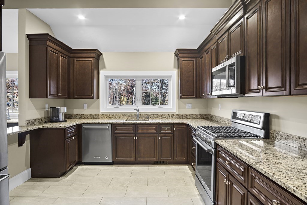 25 Salisbury Hill Blvd. # 54 Property Photo 28