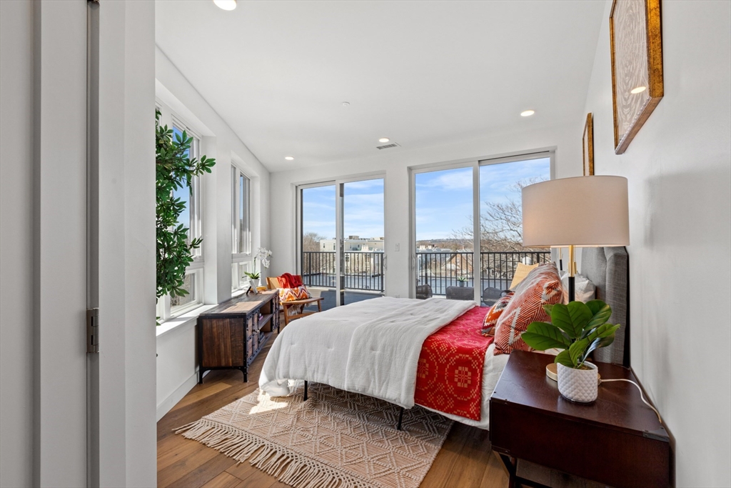 97 Elmwood Street # 310 Property Photo 8