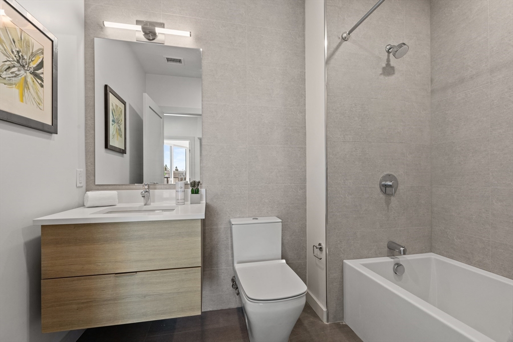 97 Elmwood Street # 310 Property Photo 13