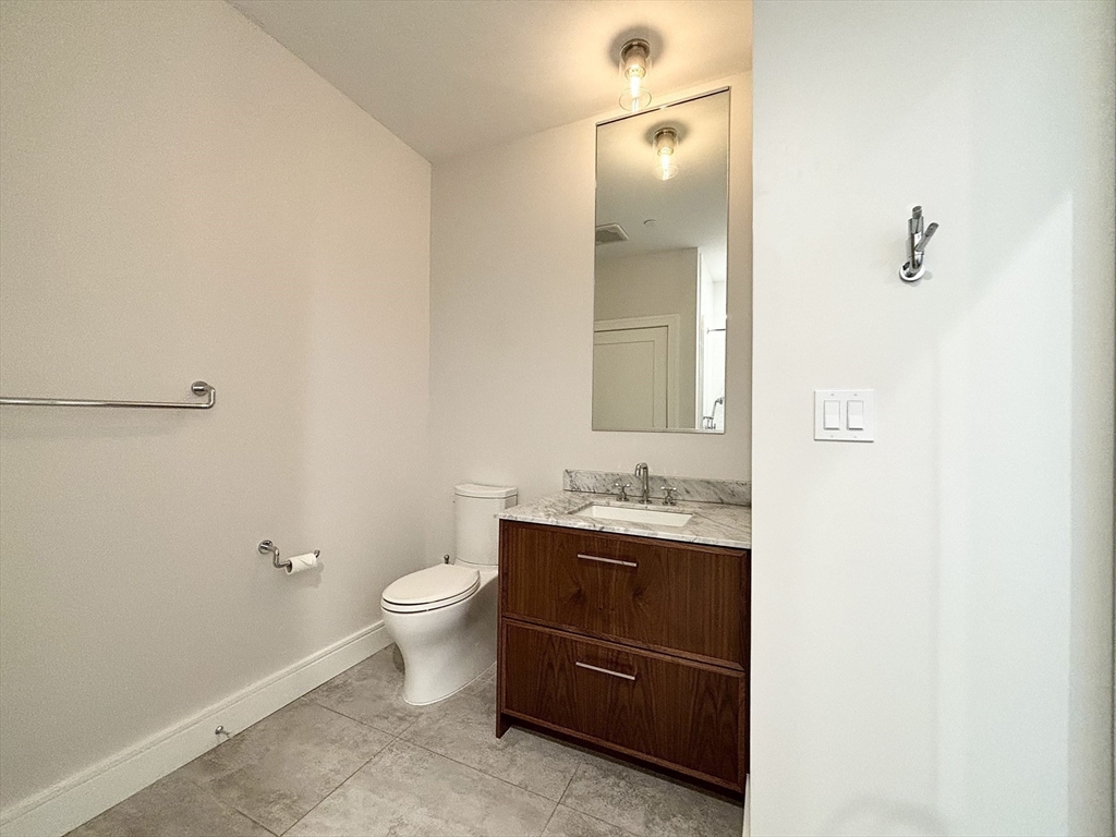 99 Sumner Street # 513 Property Photo 20